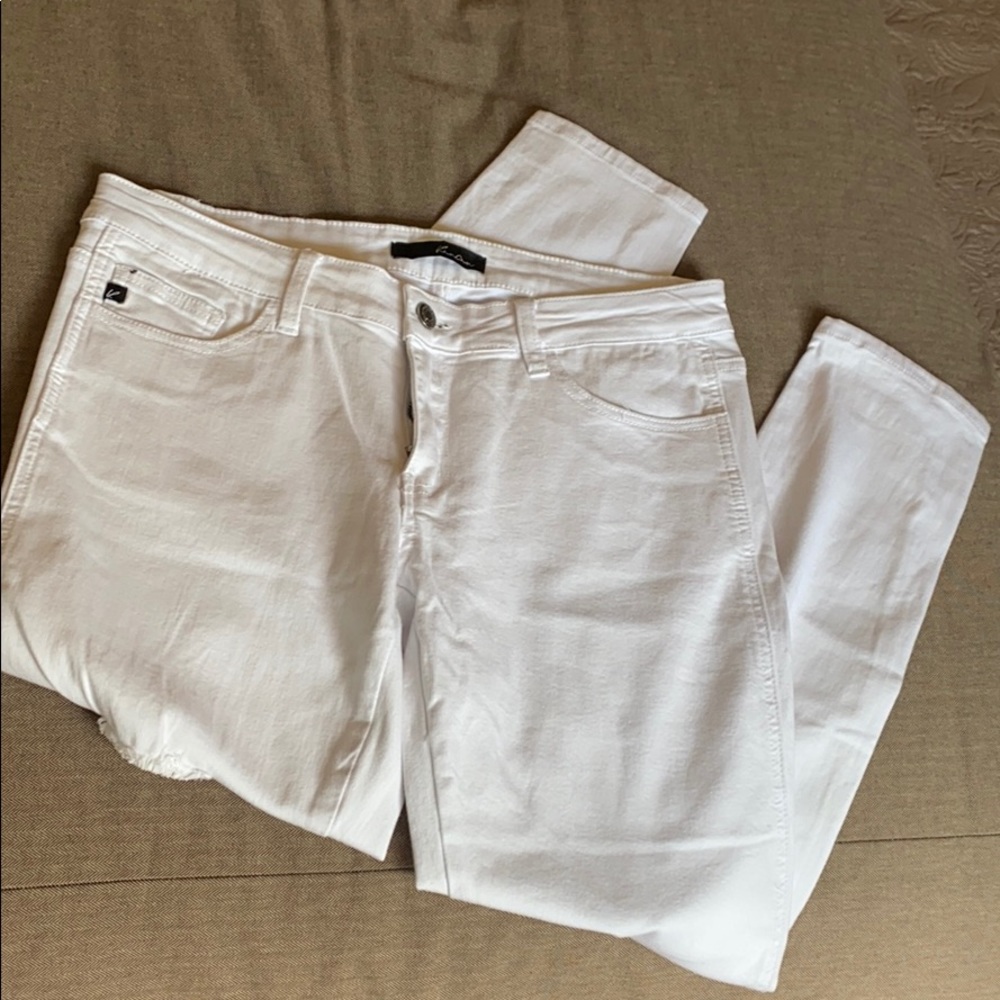 KANCAN Ripped white jeans